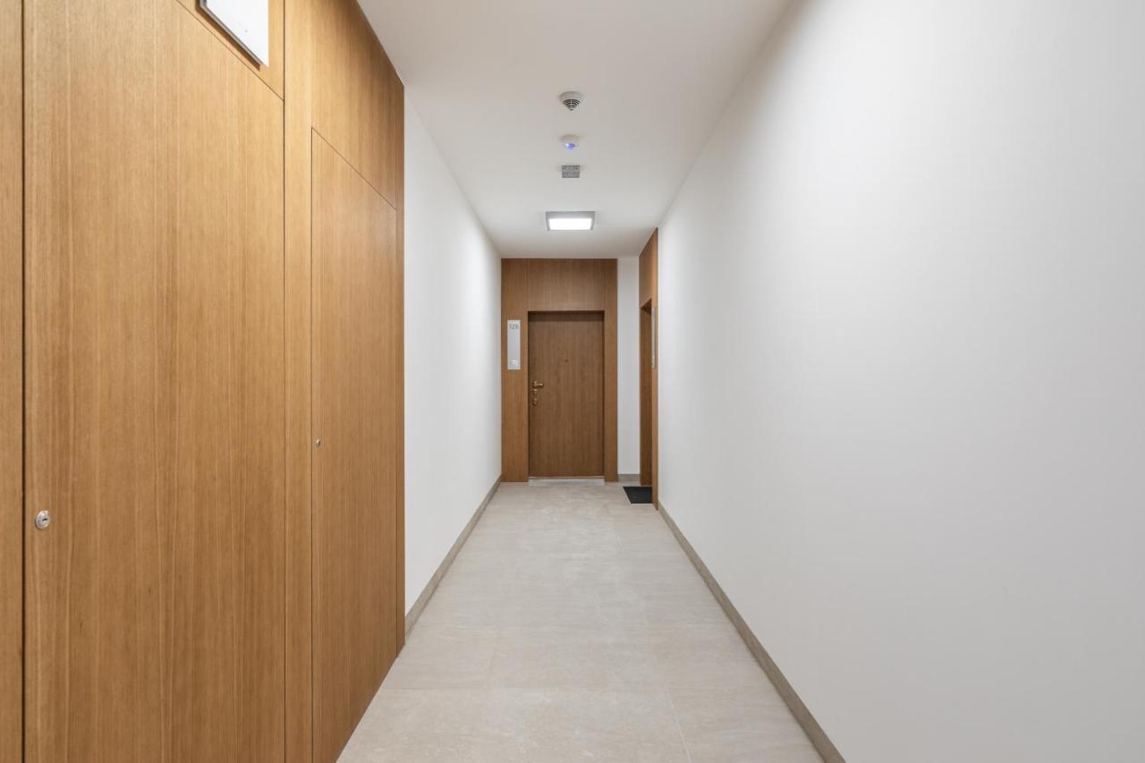Superapart Sierakowskiego 4 Apartment Варшава Екстериор снимка